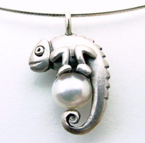 pendant 03.001 chameleon